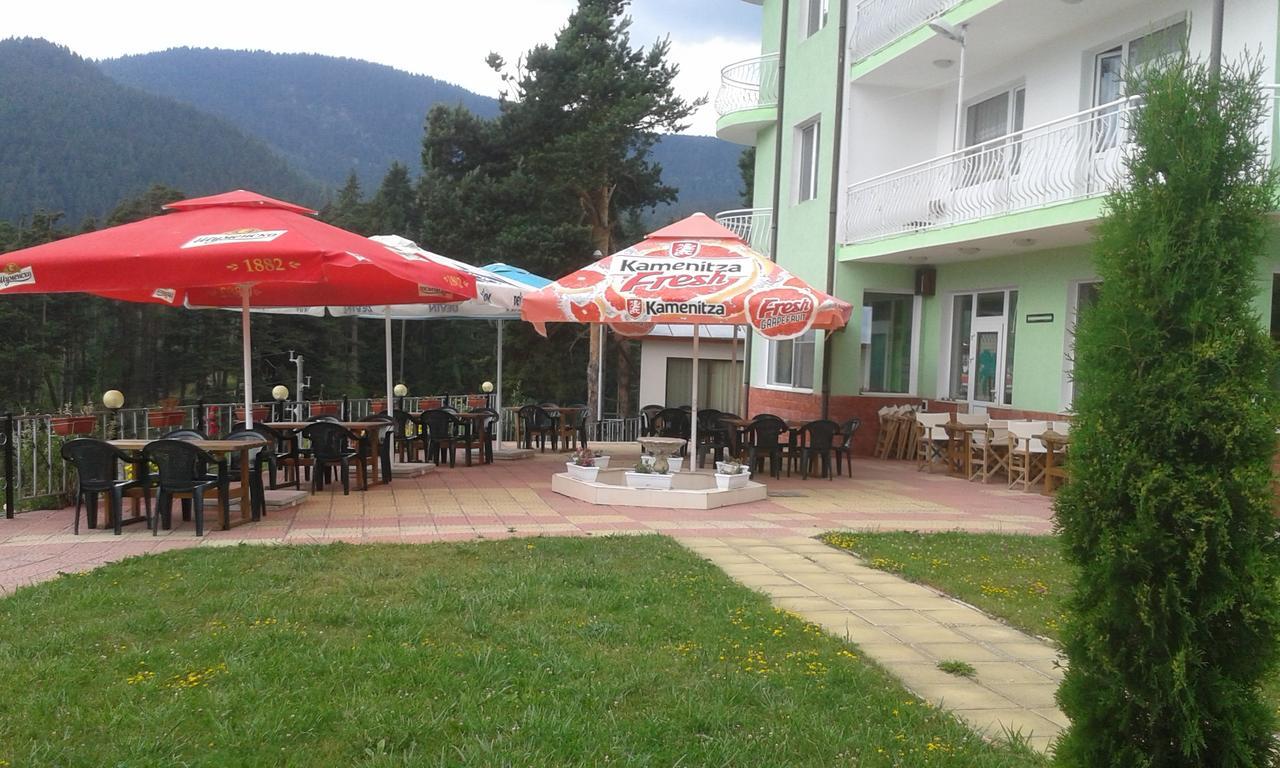 Family Hotel Panorama Sŭrnitsa Exteriör bild