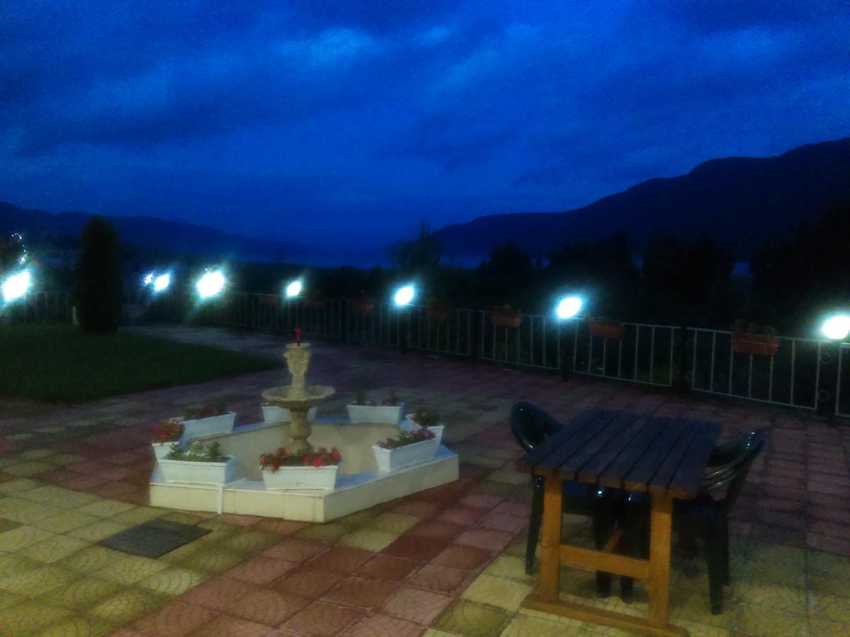 Family Hotel Panorama Sŭrnitsa Exteriör bild